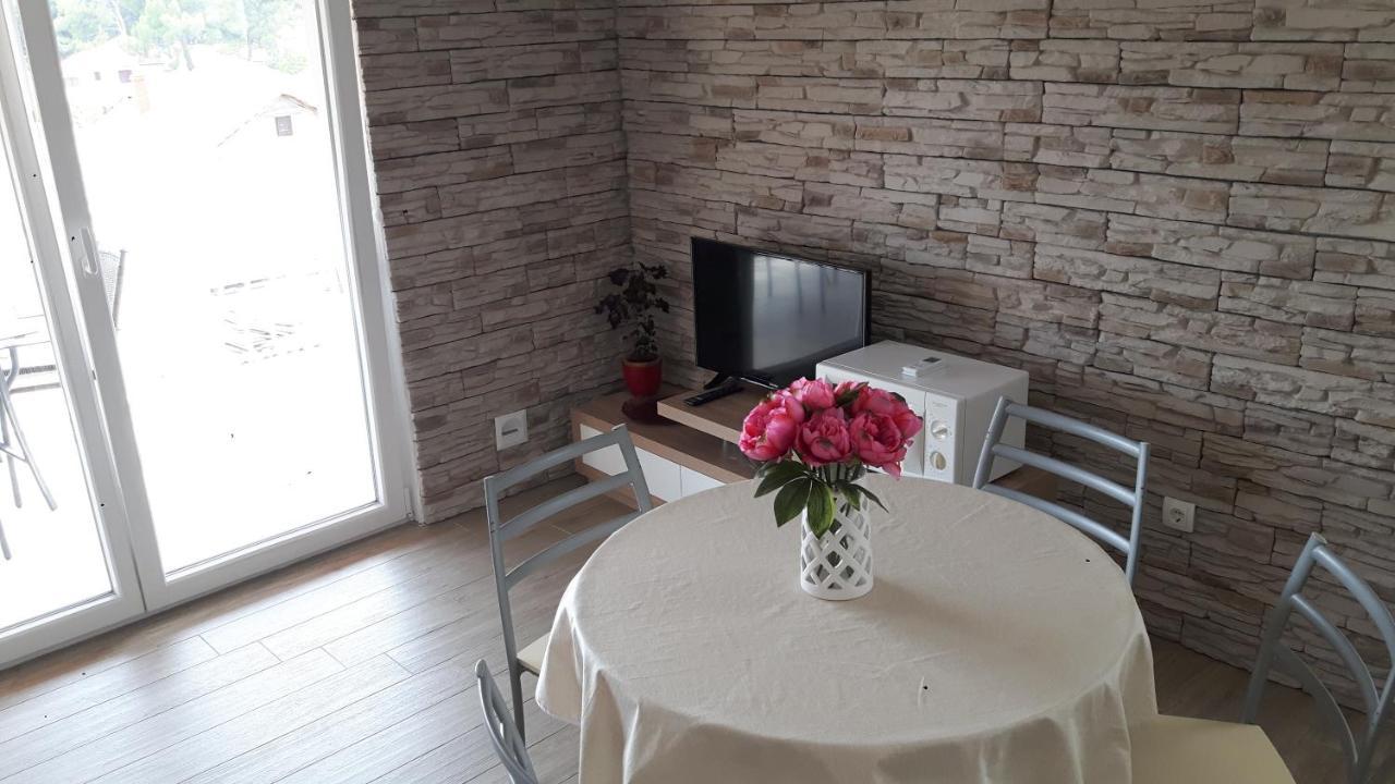 Seaview & Balcony Apartment Petra Jadrija Bagian luar foto