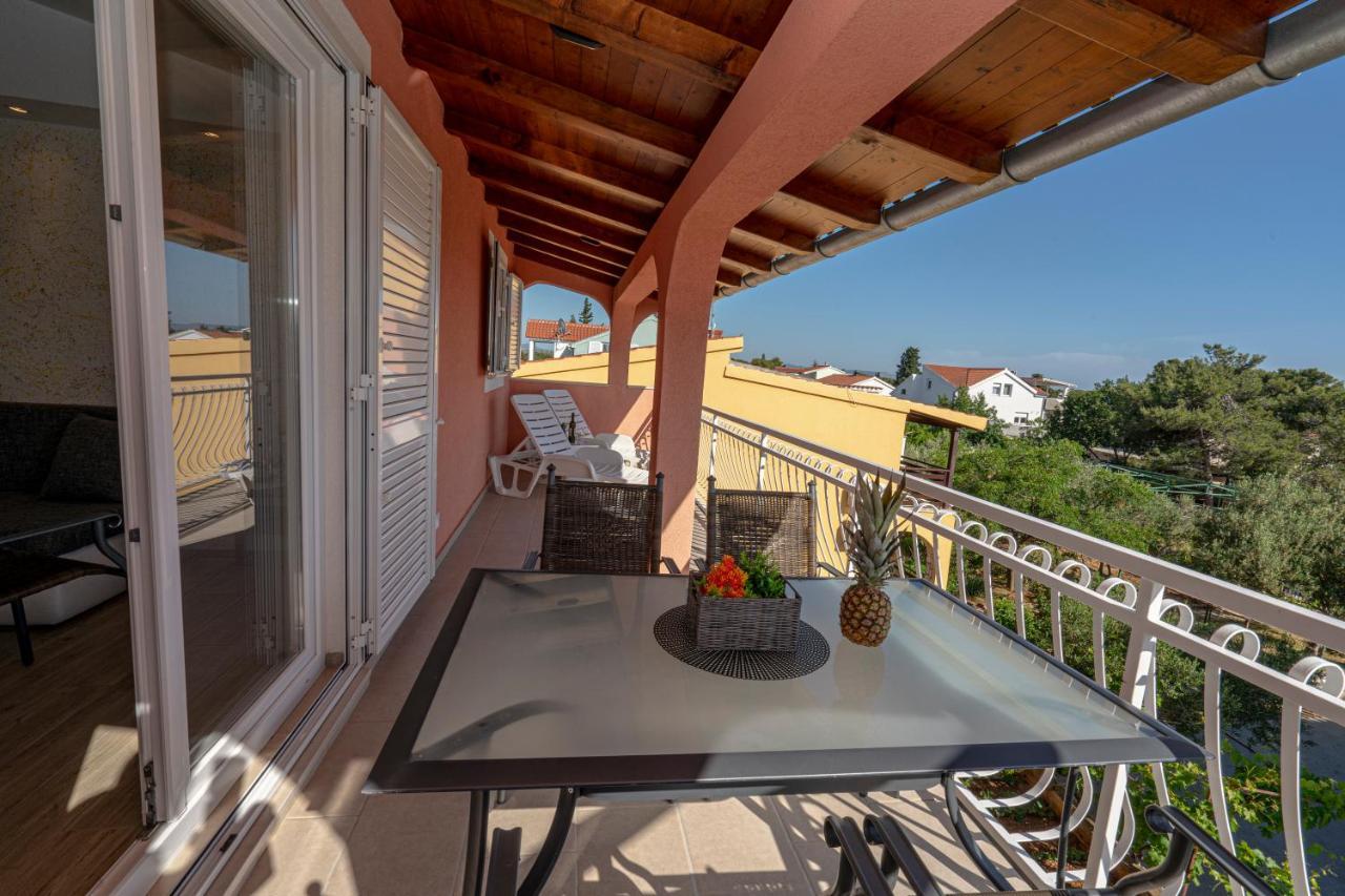 Seaview & Balcony Apartment Petra Jadrija Bagian luar foto