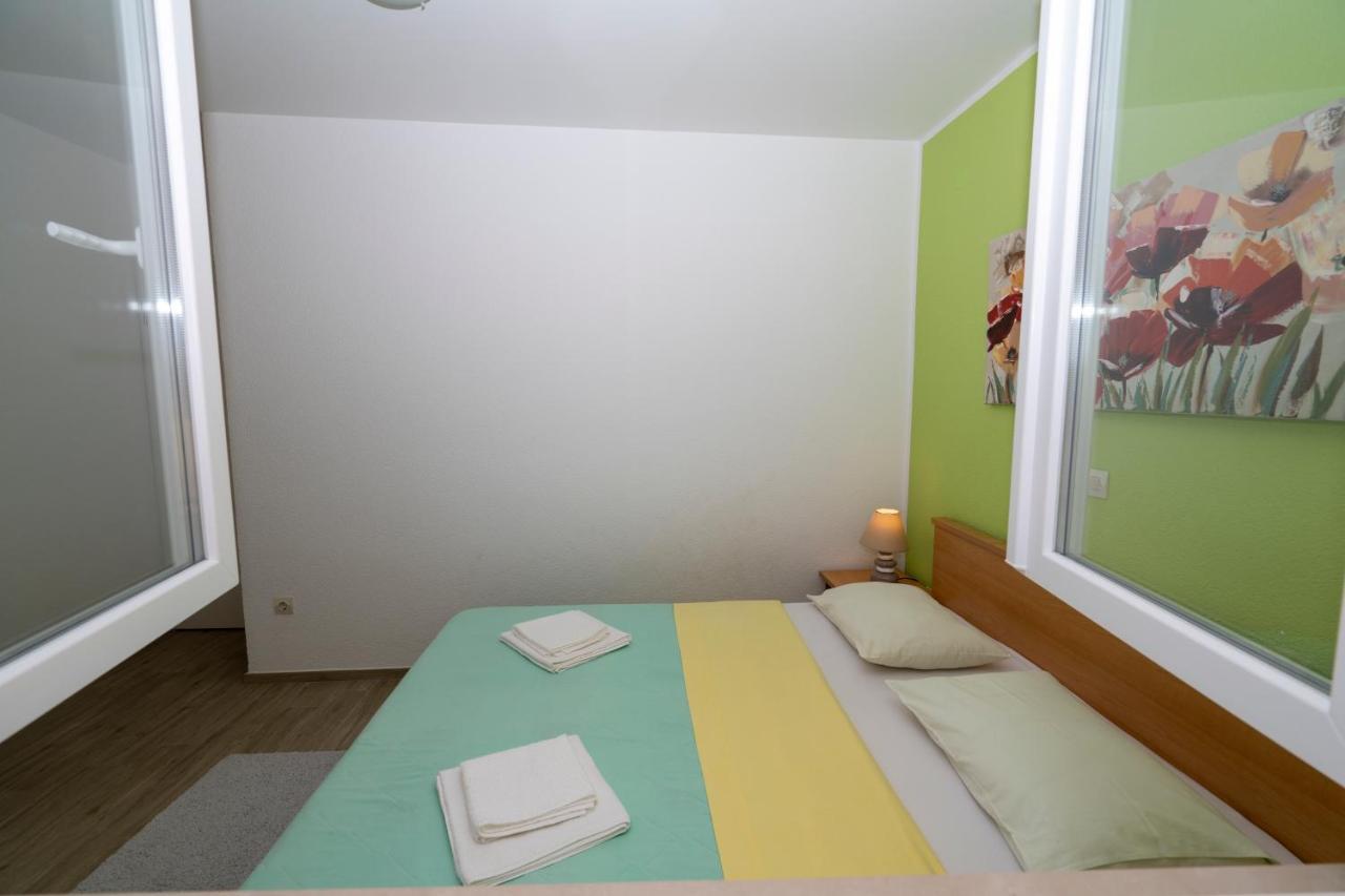 Seaview & Balcony Apartment Petra Jadrija Bagian luar foto